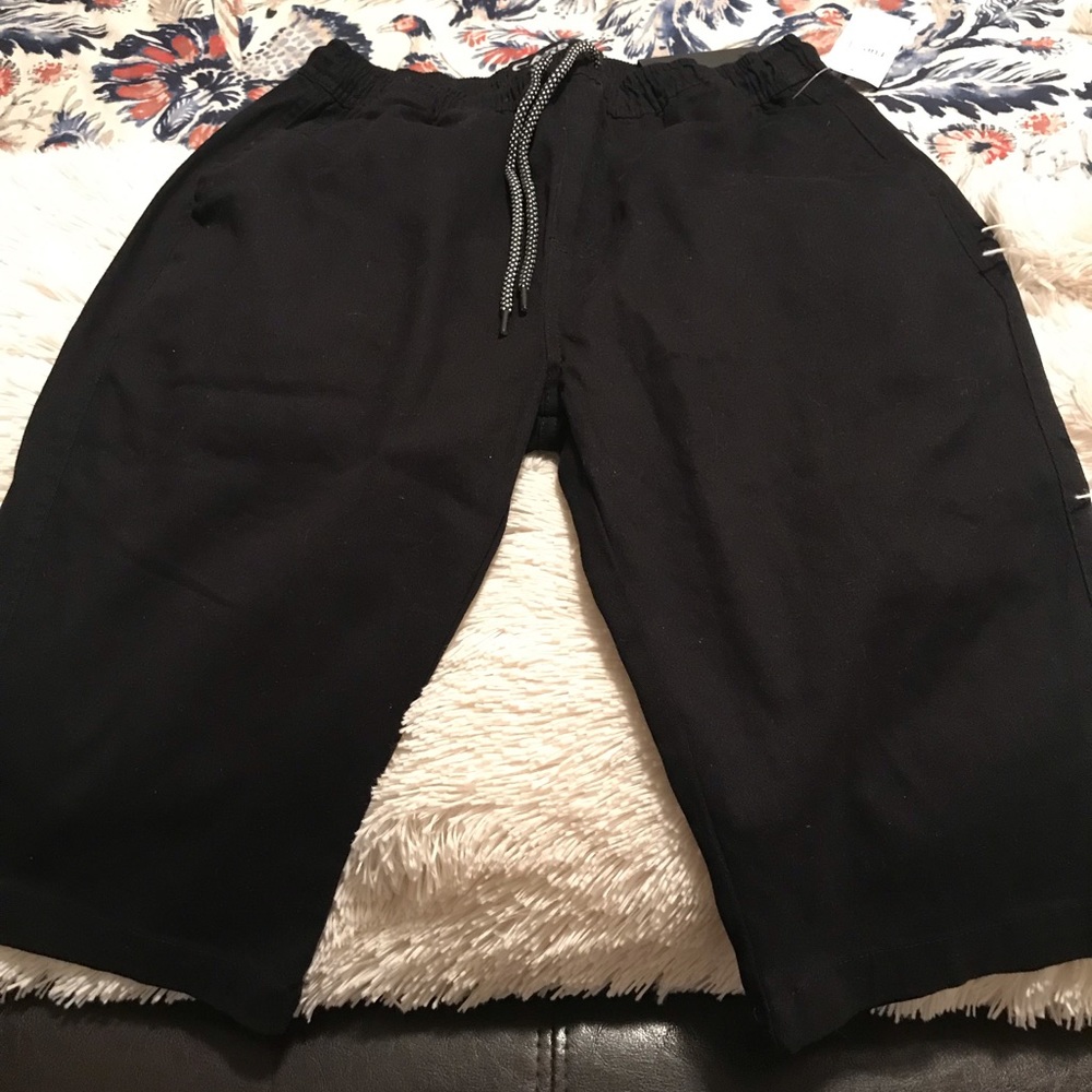 Young Men’s jogger shorts